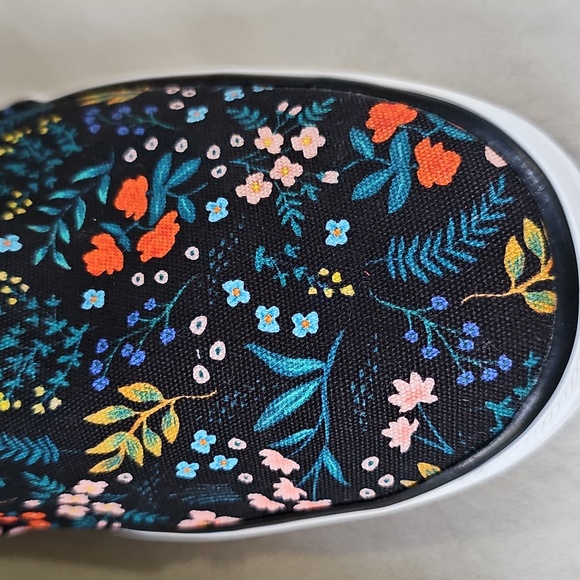Keds/Women's Black Floral Slip-On Sneakers - Picture 9 of 11